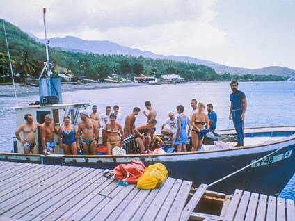 Le Yaisa au ponton devant le centre - 2